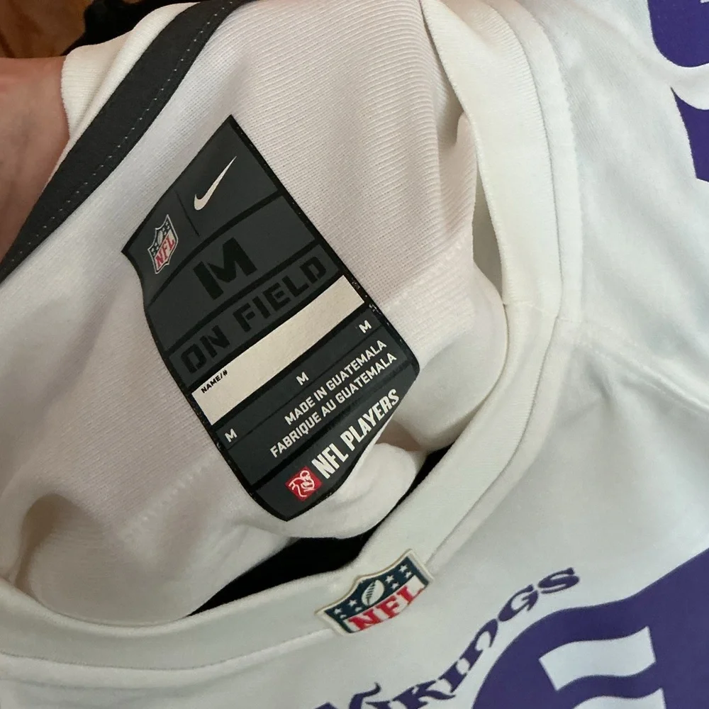 Nike Minnesota Vikings Adam Thielen #19 Jersey Size Medium White NFL Football - Picture 9 of 13